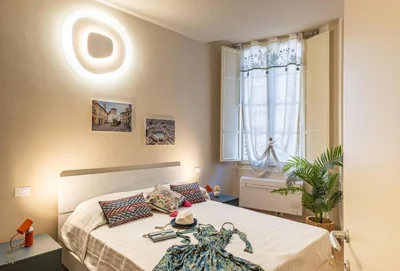 Appartement avec vue sur la ville — Le Mura with Garden View & L' Amphitheatre View with AC in the Historic Center